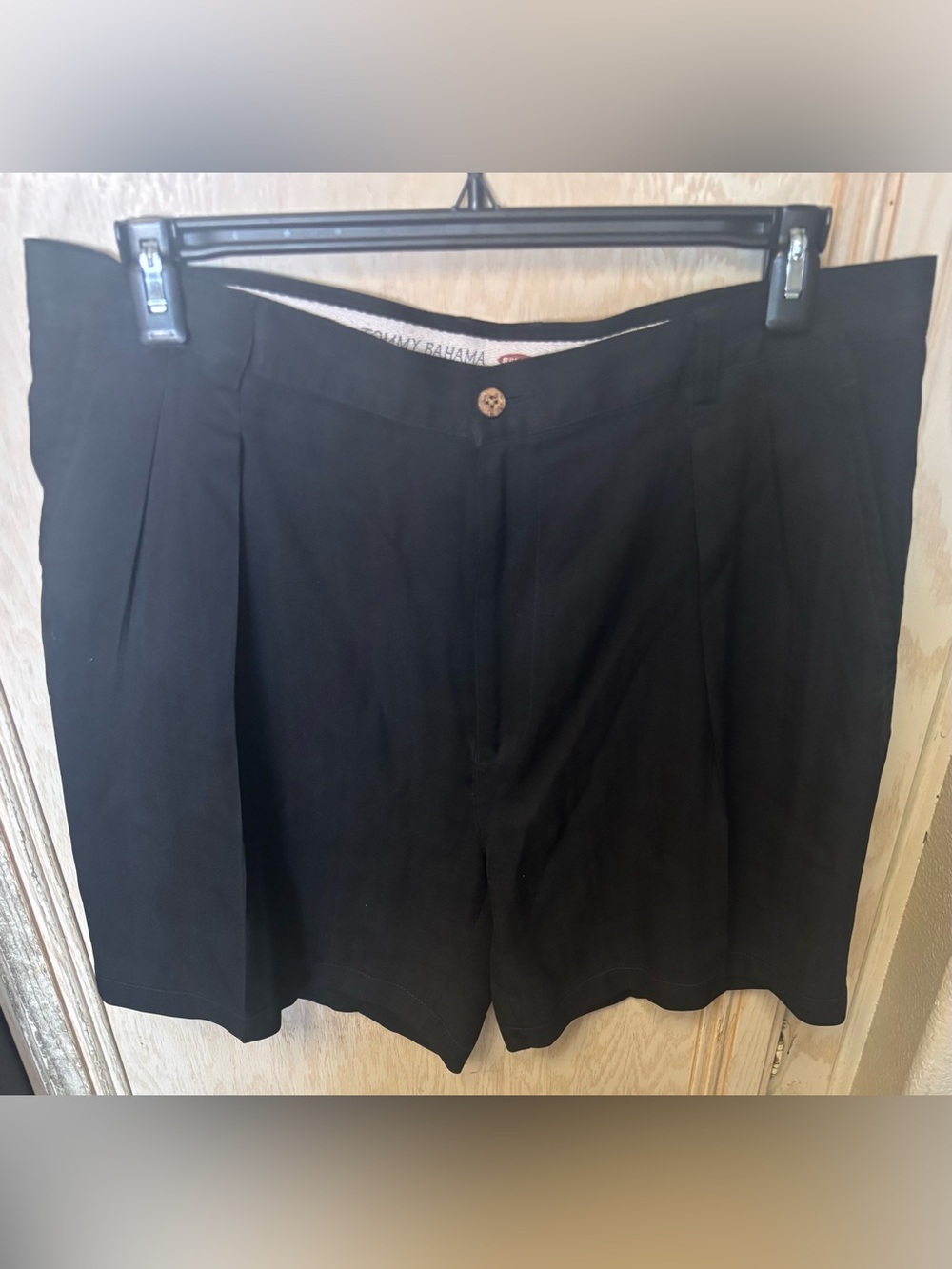 TOMMY BAHAMA 100% Silk Black‎ Front Pleat Men’s Shorts Size 38 Black READ